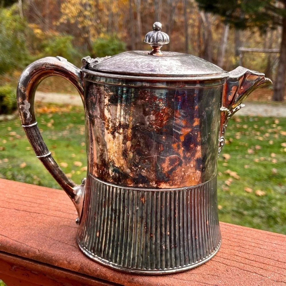 ANTIQUE ROGERS BROS MERIDEN B. COMPANY SILVERPLATE TEAPOT Pitcher
